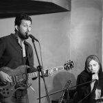 نگین پارسا کیست +عکس و بیوگرافی Negin Parsa, اینستاگرام نگین پارسا, بیوگرافی حمید عسکری, خواننده ممنوع الفعالیت, دختر نوازنده, نگین پارسا کیست, نوازنده موسیقی