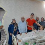 عکس پدر و مادر محسن قاسمی در مراسم تشییع جنازه اخبار بروجرد, بیوگرافی محسن قاسمی, تشییع جنازه افراد معروف, خانواده محسن قاسمی, محسن قاسمی
