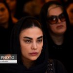همسر و فرزندان امین تارخ در مراسم تشییع و خاکسپاری امین تارخ, بیوگرافی امین تارخ, حامد تارخ کیست, خانواده امین تارخ, دختر امین تارخ, فرزندان امین تارخ, نیما تارخ, همسر امین تارخ